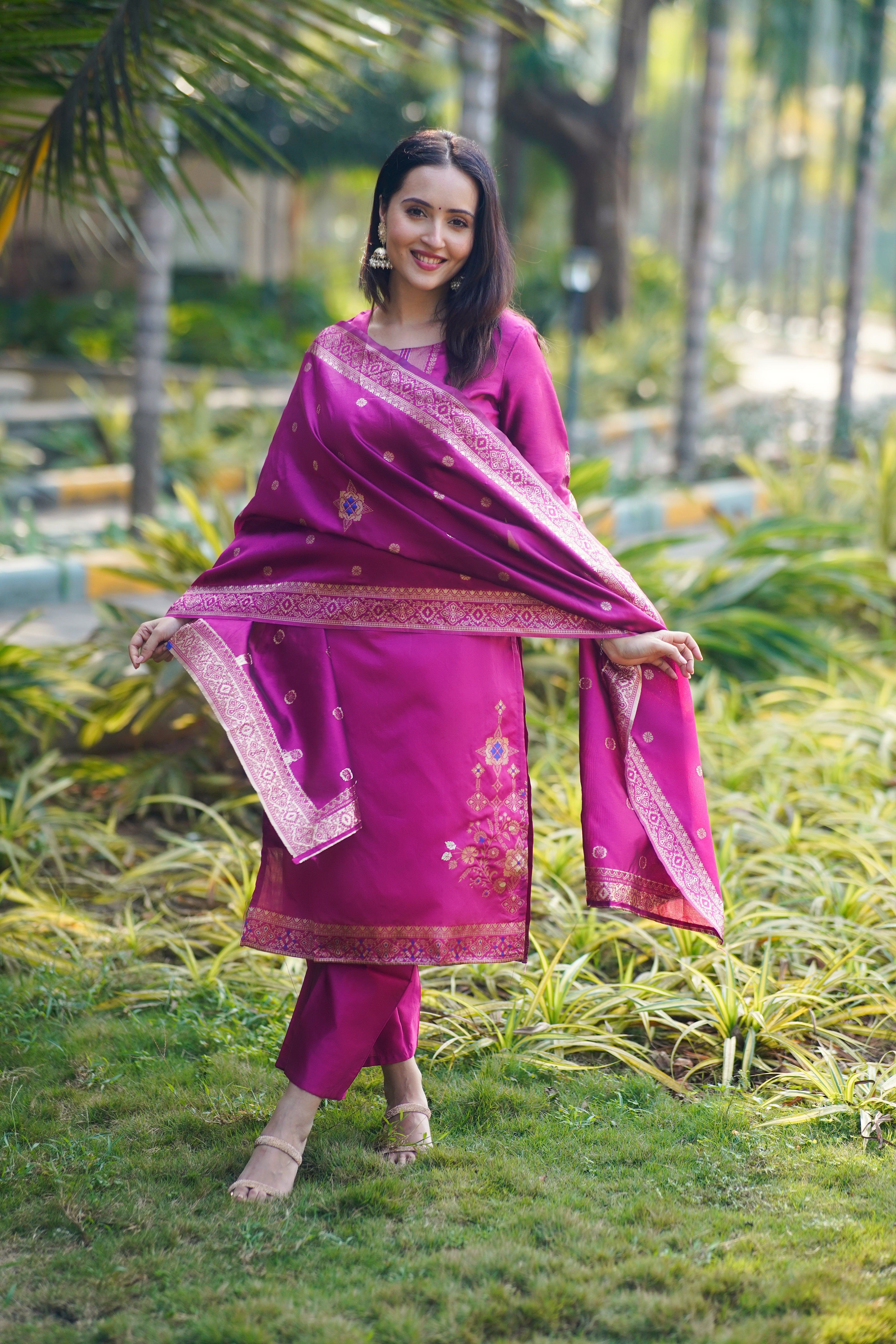 Royal Magenta Silk Kurta Set with Brocade Dupatta 🌺